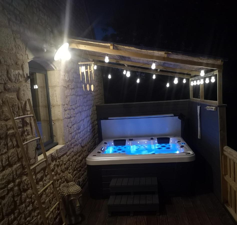 Gite La Grange De La Trigalle Avec Spa Professionnel Privatif Valognes Exteriér fotografie